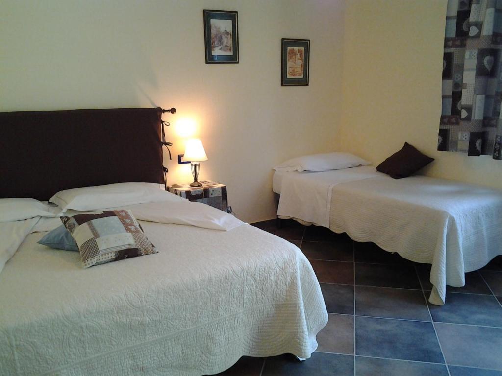 Agriturismo Bio-Ecologico Sant'Isidoro Roccaforte Mondovì Pokoj fotografie